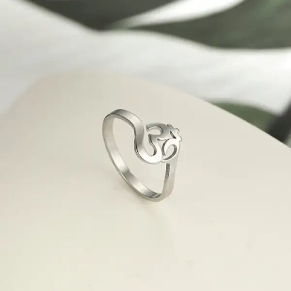 Bague Bouddha OM en Acier Inoxydable — Édition Signature