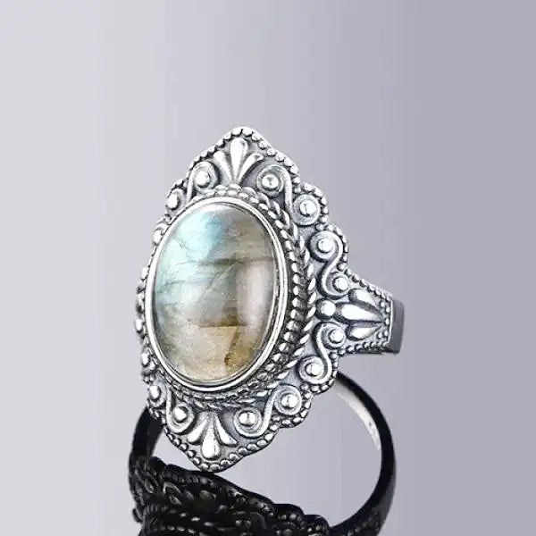 Bague Bouddha avec Labradorite en Argent – Édition Signature