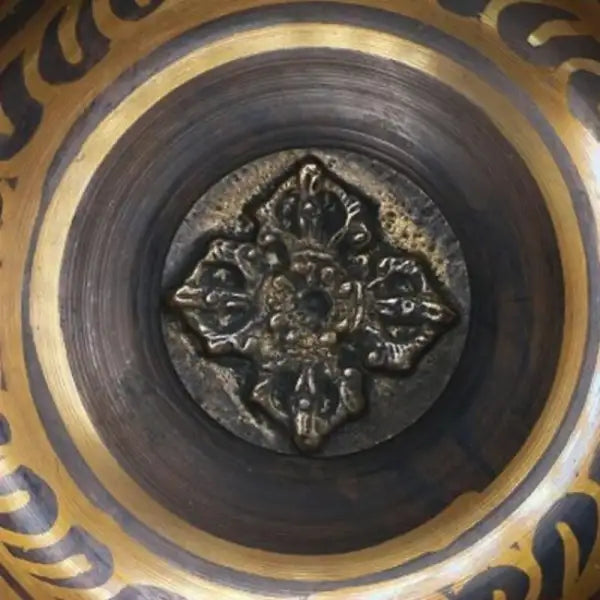 Bol Tibétain Ancien en Cuivre — Édition Prestige